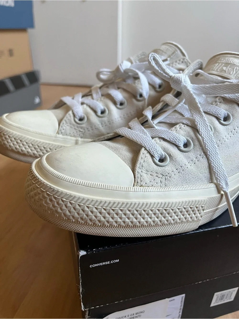 Converse Chuck Taylor II 2 in Parchment/Off-White 8 - Picture 4 of 16